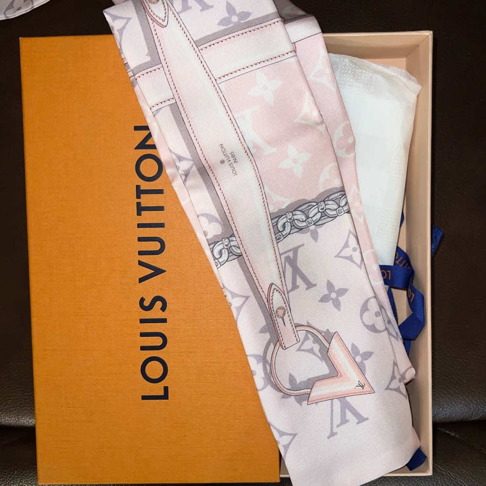 Louis Vuitton bandeau - Picture 3 of 5